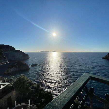 Magi - Il Tramonto Su Palmarola Ponza Exterior foto